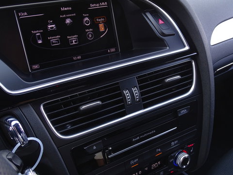 Audi A4 Avant 1.8 TFSI 170PK automaat / S-Line / S-Edition / MMI / LED