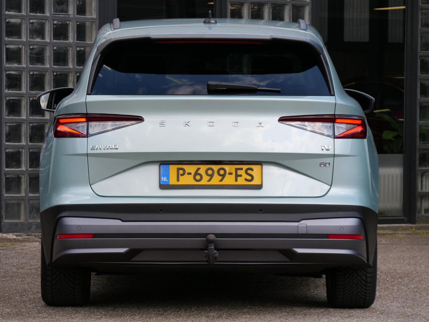 Škoda Enyaq iV 60/ WARMTEPOMP/ TREKHAAK/ COMFORT PACK/ CLIMATE PACK/ PARKEER PACK/ SOH 92%