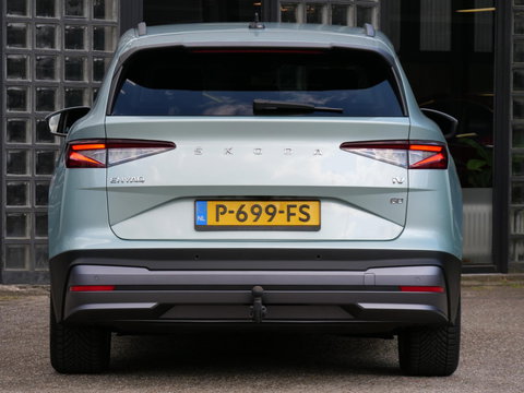 Škoda Enyaq iV 60/ WARMTEPOMP/ TREKHAAK/ COMFORT PACK/ CLIMATE PACK/ PARKEER PACK/ SOH 92%