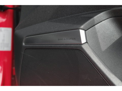 Audi A3 Sportback 35 TFSI 150pk S-Line Edition one Panoramadak B&O Sfeerverlichting Matrix led 1e Eigenaar