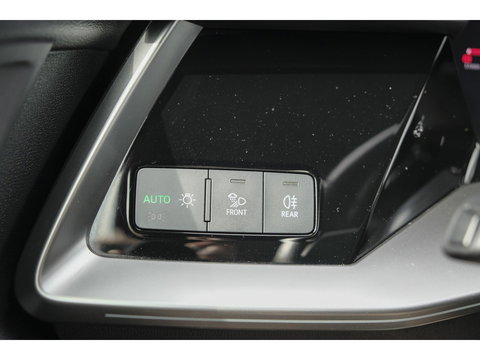 Audi A3 Sportback 35 TFSI 150pk S-Line Edition one Panoramadak B&O Sfeerverlichting Matrix led 1e Eigenaar