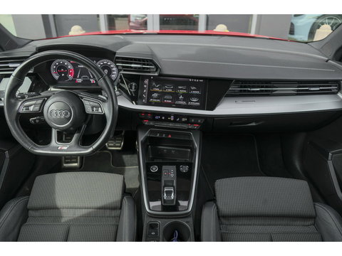 Audi A3 Sportback 35 TFSI 150pk S-Line Edition one Panoramadak B&O Sfeerverlichting Matrix led 1e Eigenaar