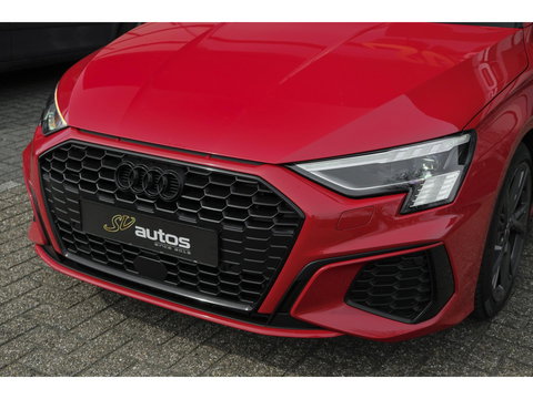 Audi A3 Sportback 35 TFSI 150pk S-Line Edition one Panoramadak B&O Sfeerverlichting Matrix led 1e Eigenaar