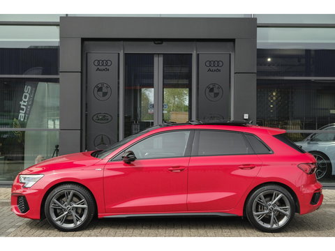 Audi A3 Sportback 35 TFSI 150pk S-Line Edition one Panoramadak B&O Sfeerverlichting Matrix led 1e Eigenaar