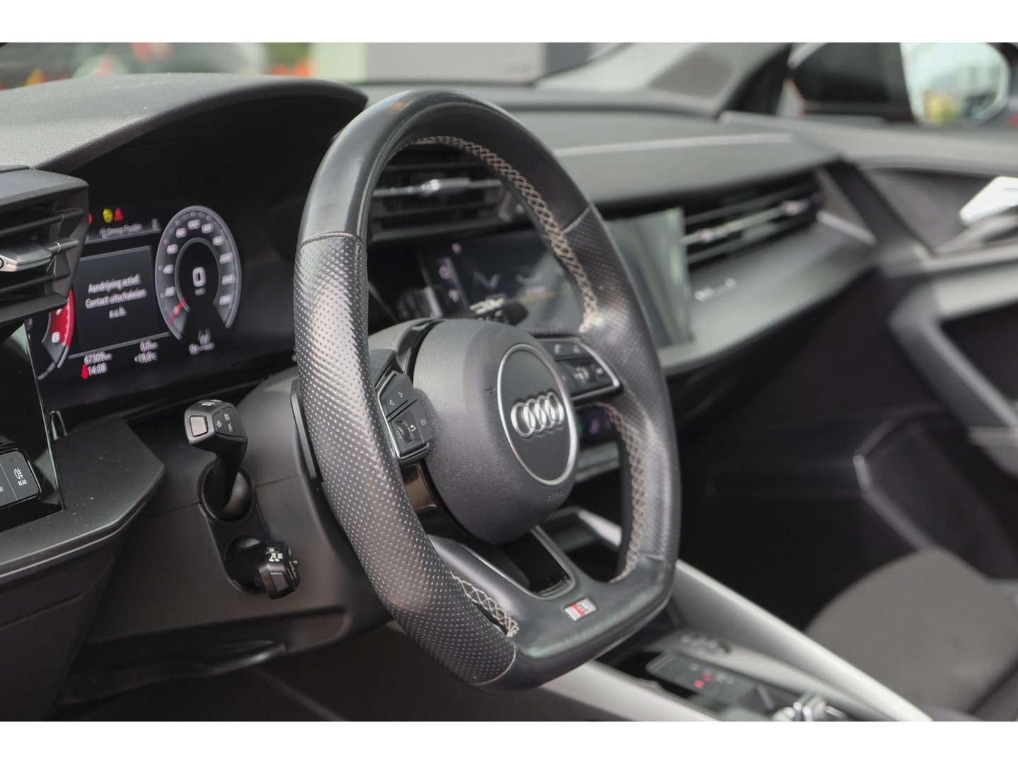 Audi A3 Sportback 35 TFSI 150pk S-Line Edition one Panoramadak B&O Sfeerverlichting Matrix led 1e Eigenaar