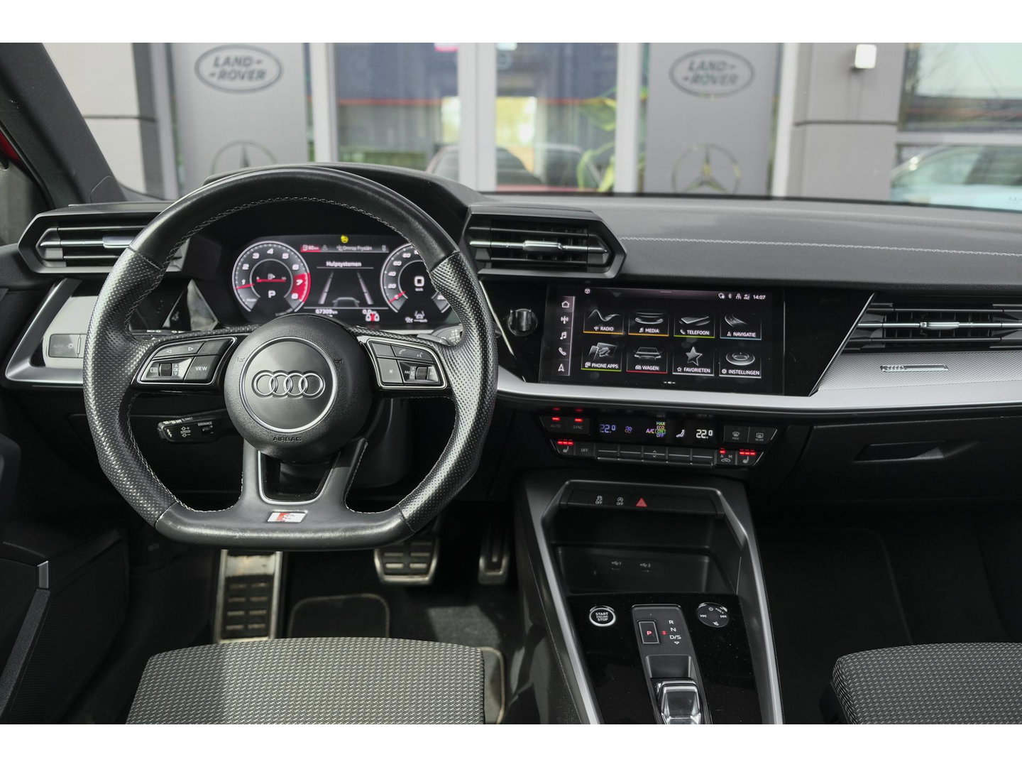 Audi A3 Sportback 35 TFSI 150pk S-Line Edition one Panoramadak B&O Sfeerverlichting Matrix led 1e Eigenaar