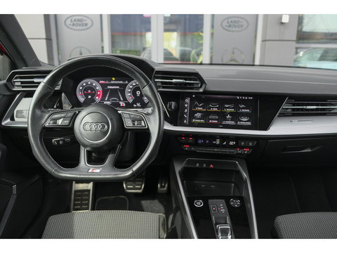 Audi A3 Sportback 35 TFSI 150pk S-Line Edition one Panoramadak B&O Sfeerverlichting Matrix led 1e Eigenaar