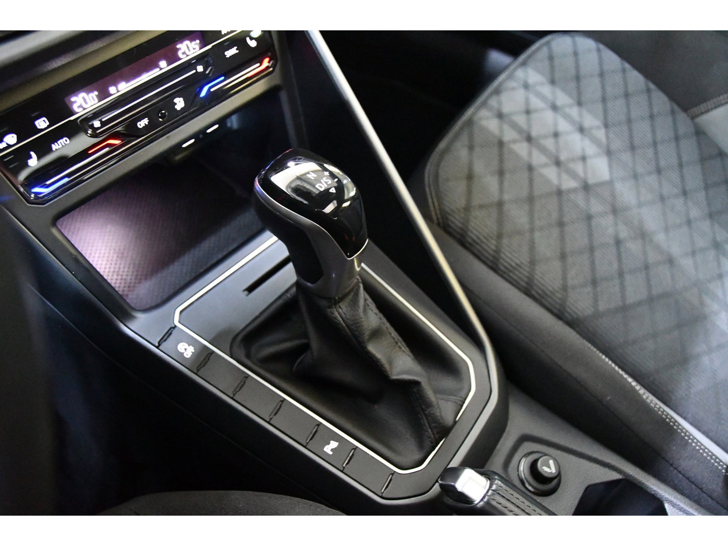 Volkswagen Polo 1.0 TSI R-Line, Pano, Camera, Frontassist