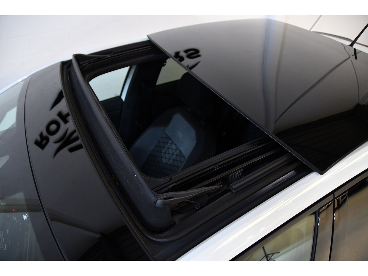 Volkswagen Polo 1.0 TSI R-Line, Pano, Camera, Frontassist