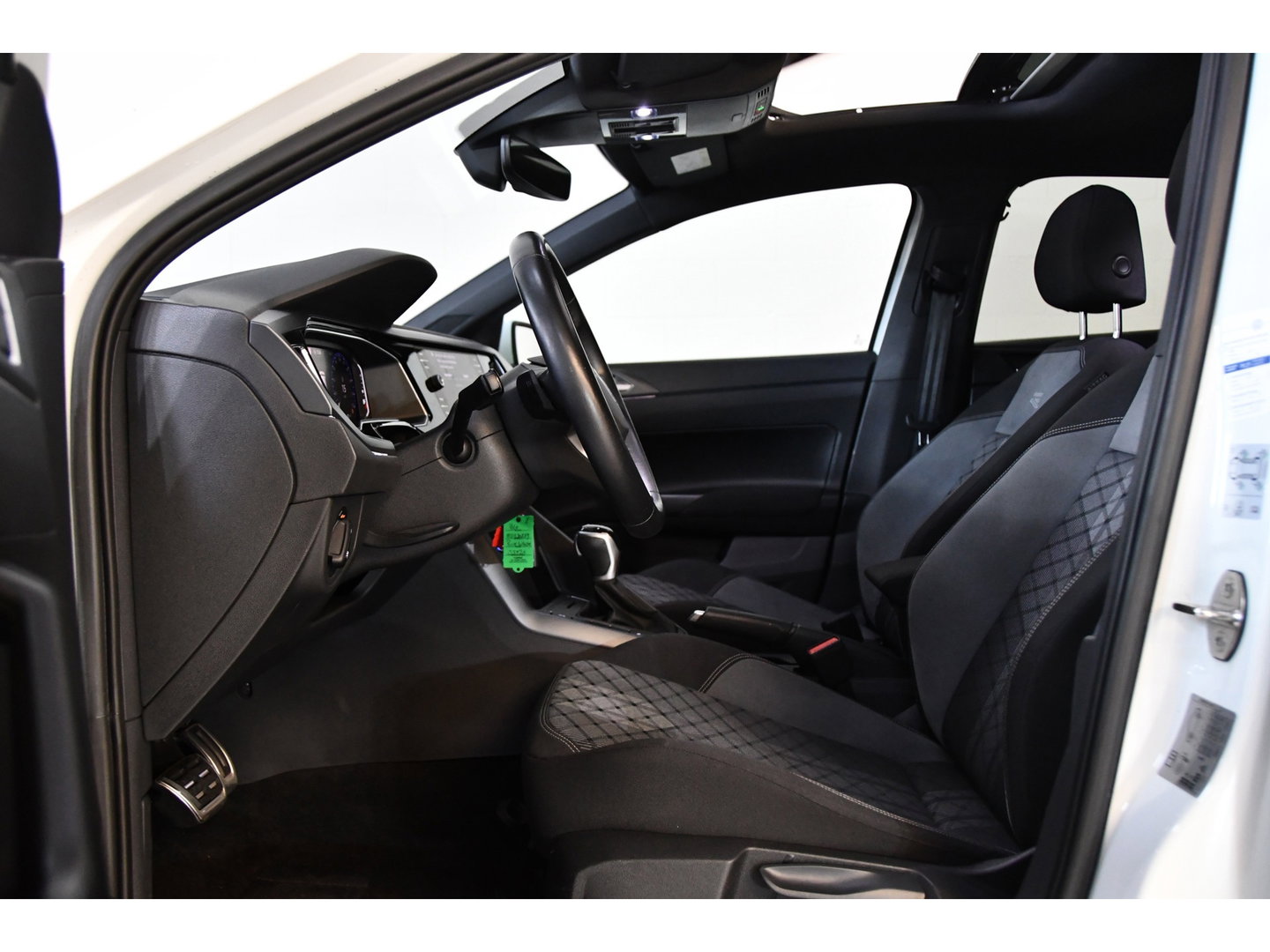 Volkswagen Polo 1.0 TSI R-Line, Pano, Camera, Frontassist