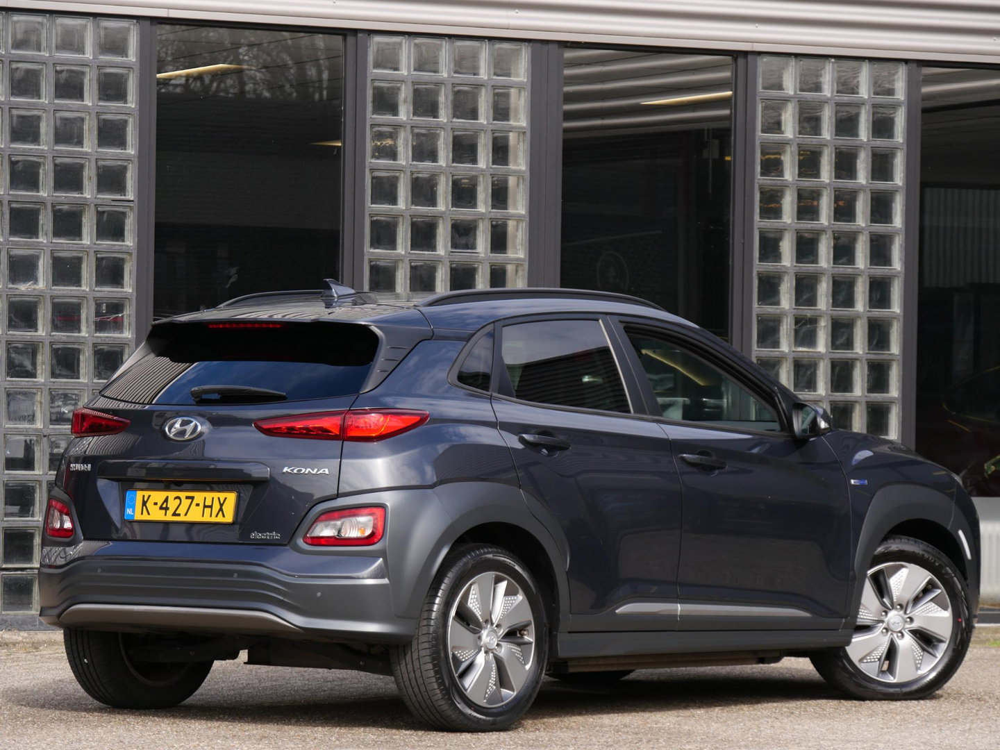 Hyundai KONA EV 64kWH FASHION/ DESIGN PACK/ HEAD-UP/ BLIND SPOT/ SOH 100%