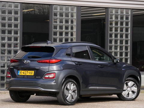 Hyundai KONA EV 64kWH FASHION/ DESIGN PACK/ HEAD-UP/ BLIND SPOT/ SOH 100%