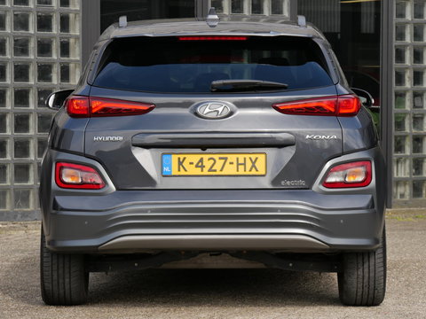 Hyundai KONA EV 64kWH FASHION/ DESIGN PACK/ HEAD-UP/ BLIND SPOT/ SOH 100%