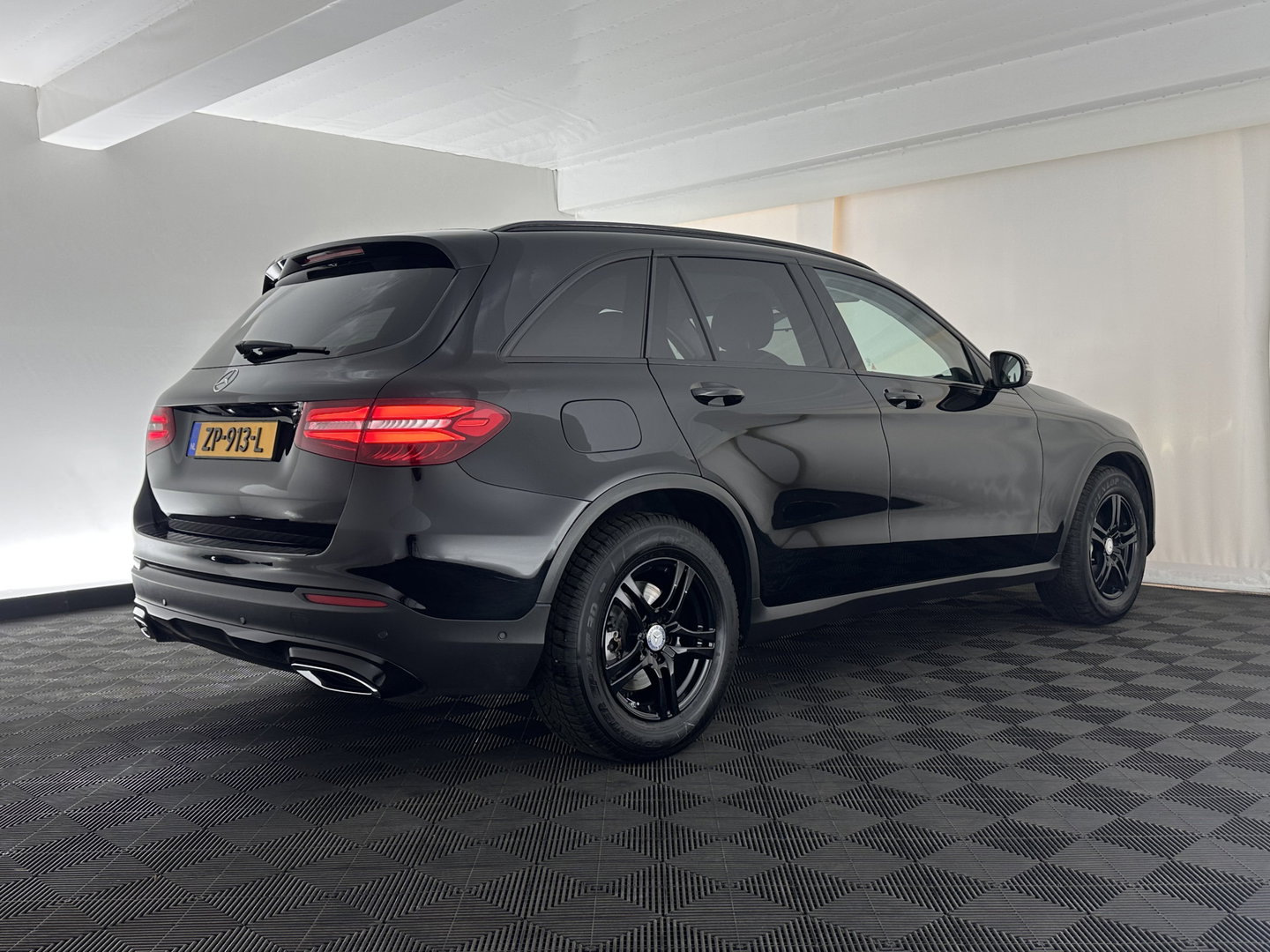 Mercedes-Benz GLC 220 d 4MATIC Ambition Aut. *FULL-LED | HEATED-COMFORTSEATS | BURMESTER-AUDIO | NAVI-FULLMAP | PRIVACY-GLASS | SHIFTPADDLES | ECC | PDC | CRUISE | 17''ALU*