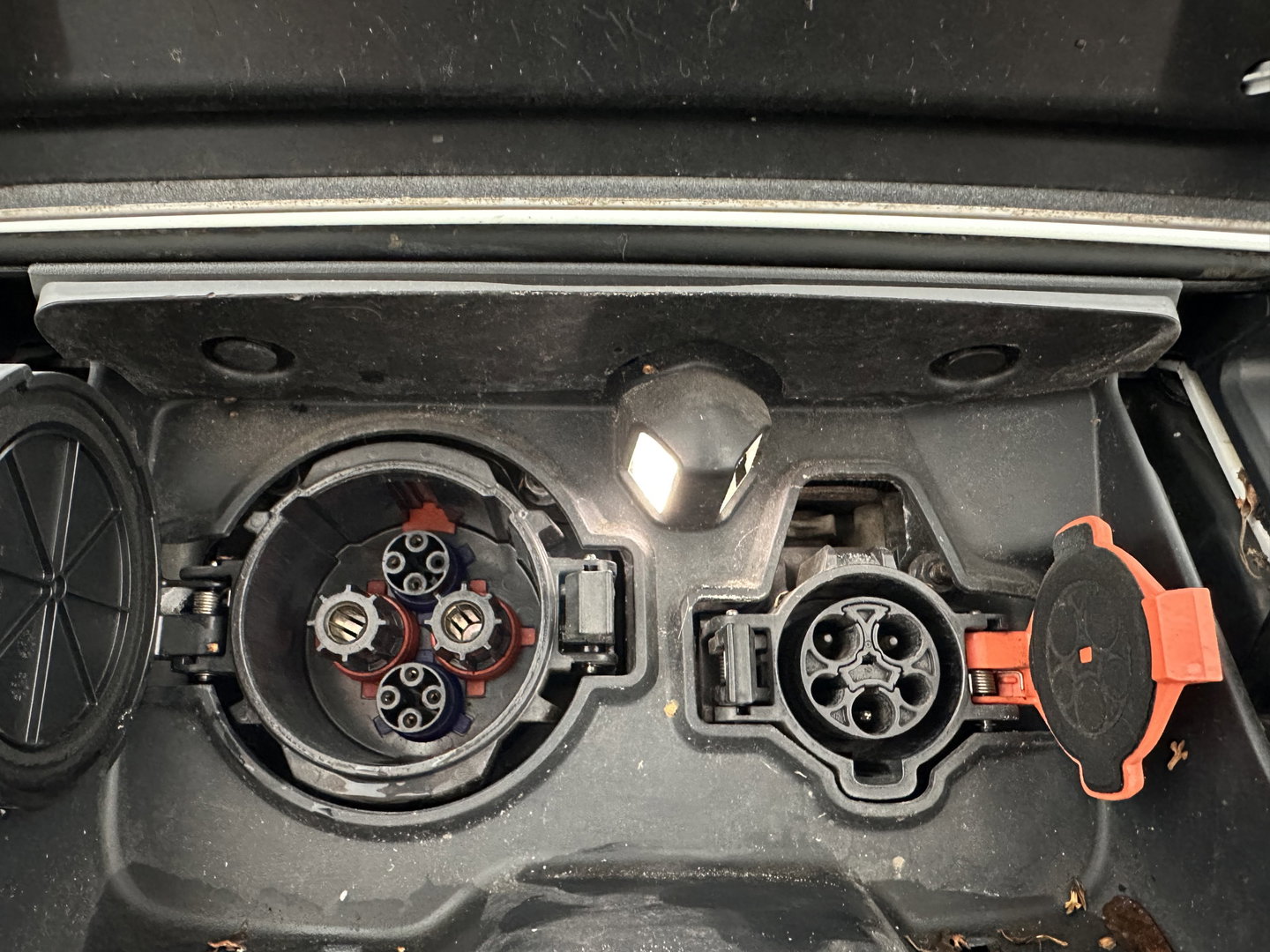 Nissan Leaf Acenta 30 kWh (INCL-BTW) *HEATPUMP | NAVI-FULLMAP | MICROFIBRE | DAB | CAMERA | DIGI-COCKPIT | KEYLESS | CRUISE | DIGI-COCKPIT | HEATED-COMFORTSEATS | PRIVACYGLASS | KEYLESS | 16"ALU*