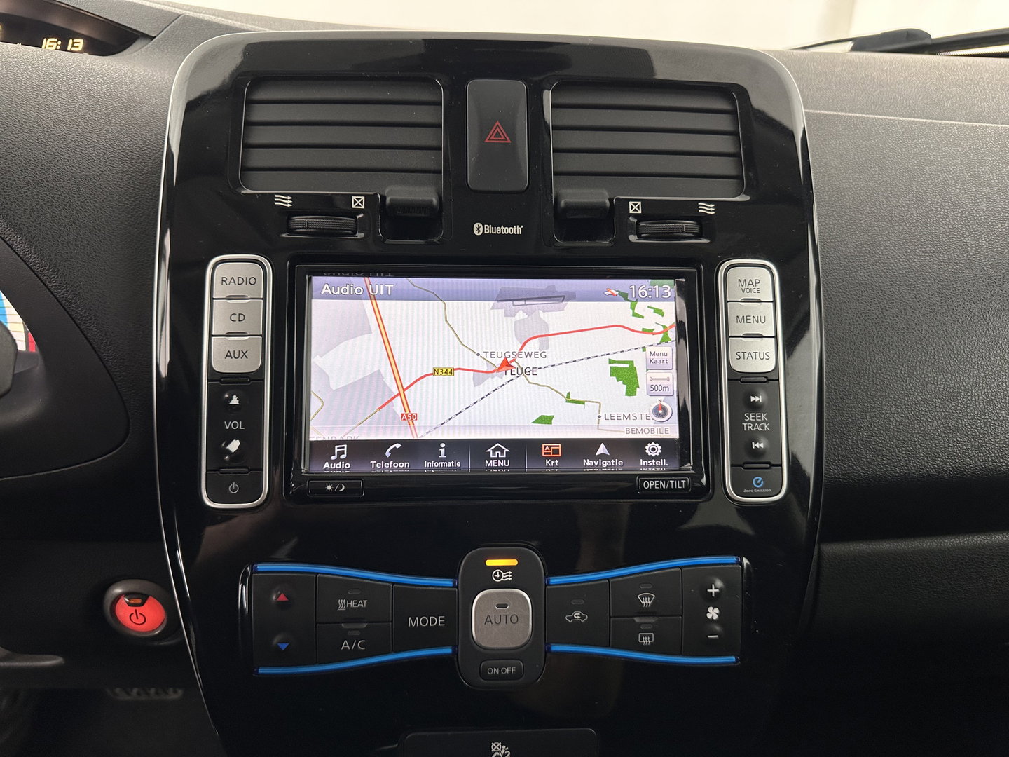 Nissan Leaf Acenta 30 kWh (INCL-BTW) *HEATPUMP | NAVI-FULLMAP | MICROFIBRE | DAB | CAMERA | DIGI-COCKPIT | KEYLESS | CRUISE | DIGI-COCKPIT | HEATED-COMFORTSEATS | PRIVACYGLASS | KEYLESS | 16"ALU*