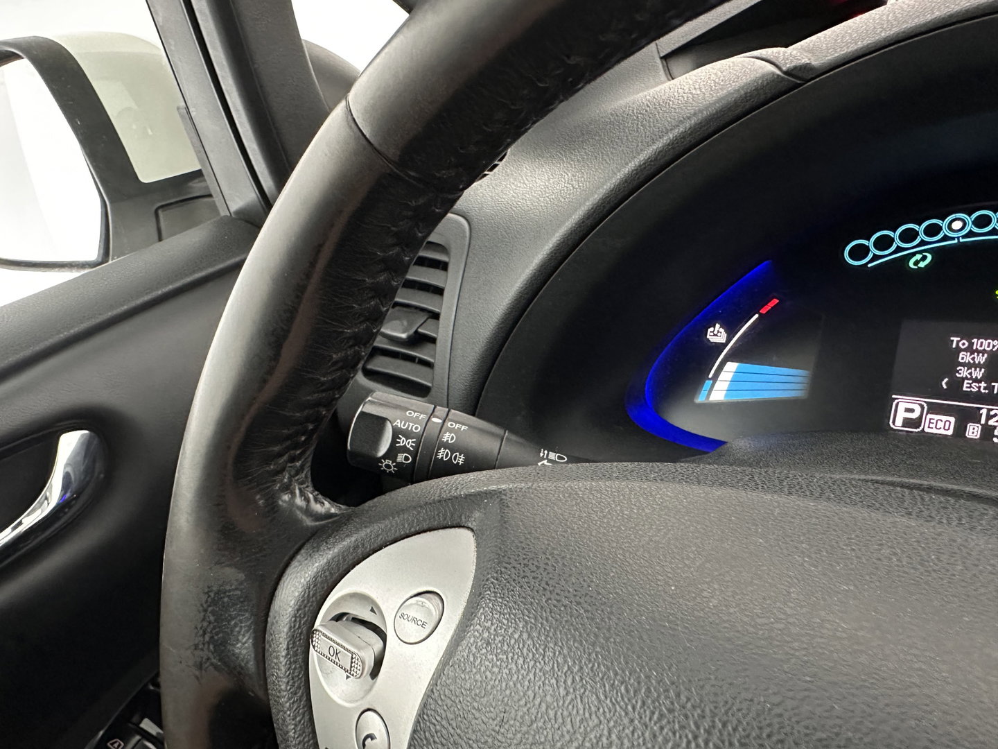 Nissan Leaf Acenta 30 kWh (INCL-BTW) *HEATPUMP | NAVI-FULLMAP | MICROFIBRE | DAB | CAMERA | DIGI-COCKPIT | KEYLESS | CRUISE | DIGI-COCKPIT | HEATED-COMFORTSEATS | PRIVACYGLASS | KEYLESS | 16"ALU*