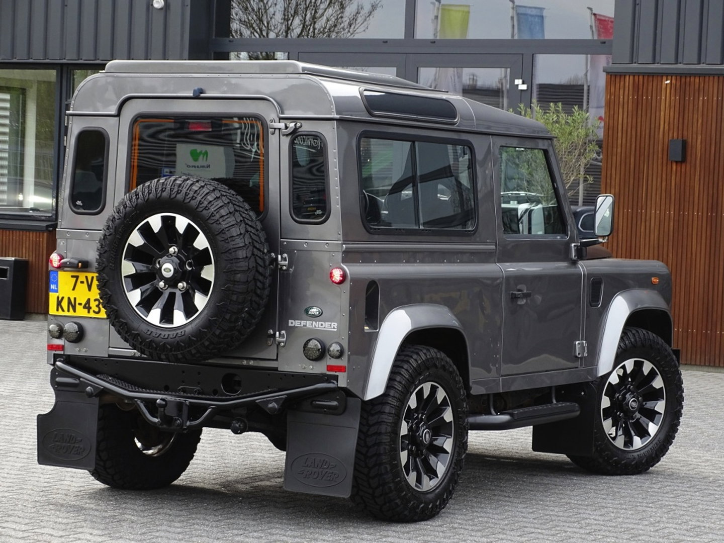 Land Rover Defender 2.4 TD4 HT 90" SE / Recaro / grijs kenteken / LED / *NAP*