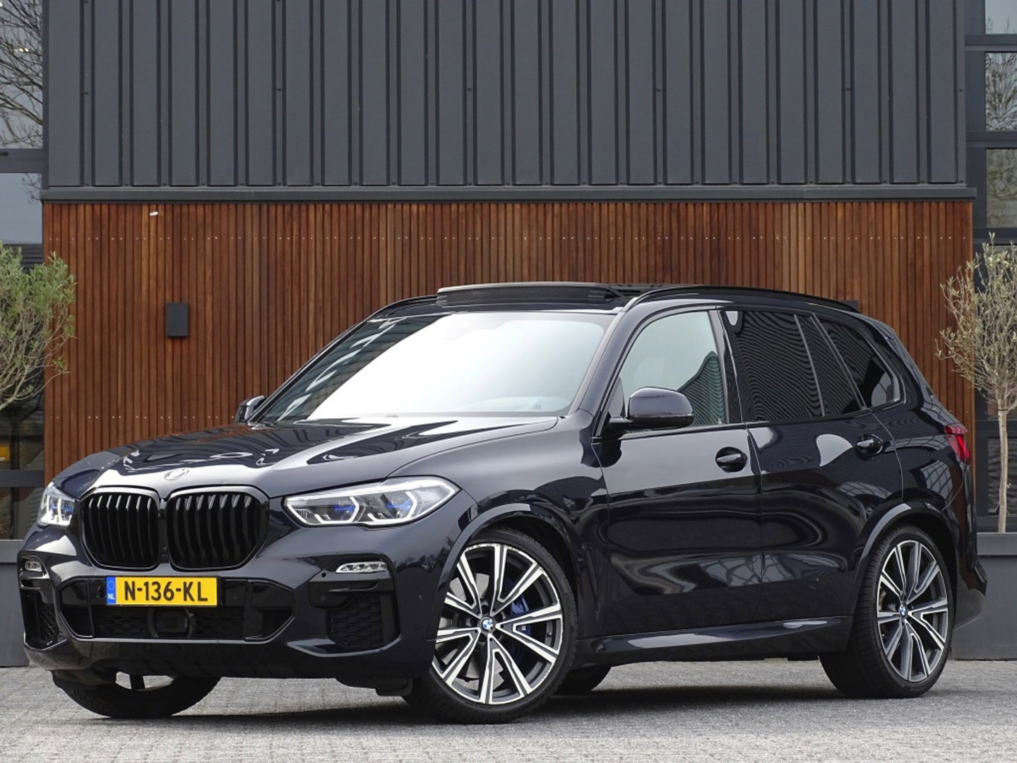 BMW X5 40i 341PK X-Drive / M-Sport / pano / Harman Kardon / Laser