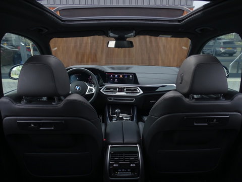 BMW X5 40i 341PK X-Drive / M-Sport / pano / Harman Kardon / Laser