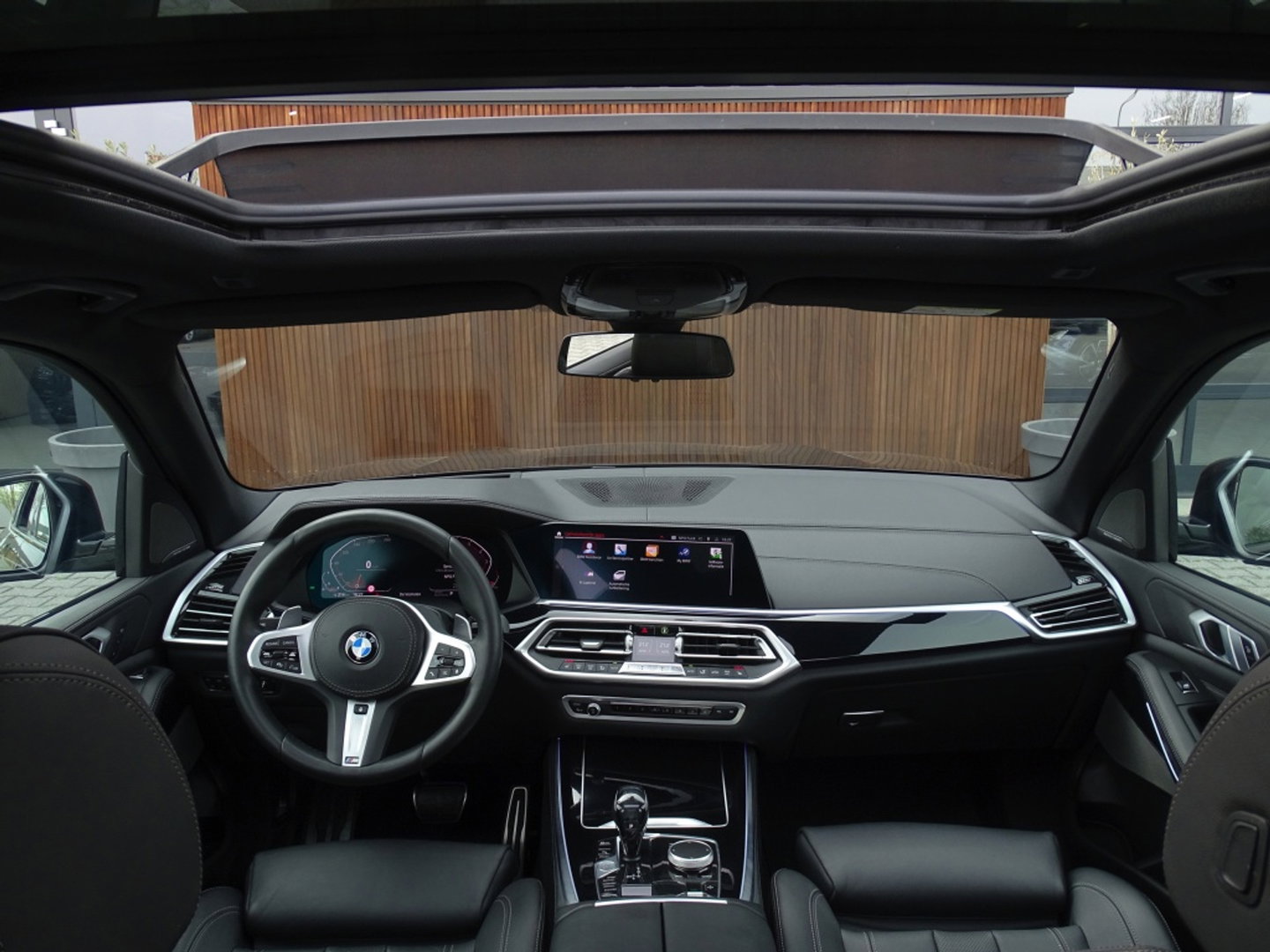 BMW X5 40i 341PK X-Drive / M-Sport / pano / Harman Kardon / Laser