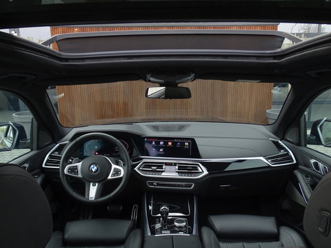 BMW X5 40i 341PK X-Drive / M-Sport / pano / Harman Kardon / Laser