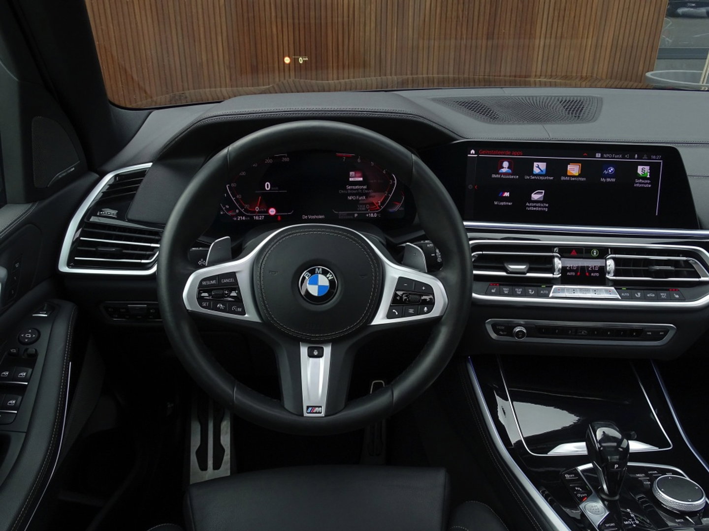 BMW X5 40i 341PK X-Drive / M-Sport / pano / Harman Kardon / Laser