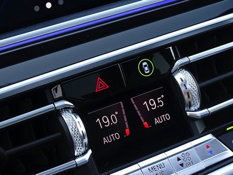 BMW X5 40i 341PK X-Drive / M-Sport / pano / Harman Kardon / Laser