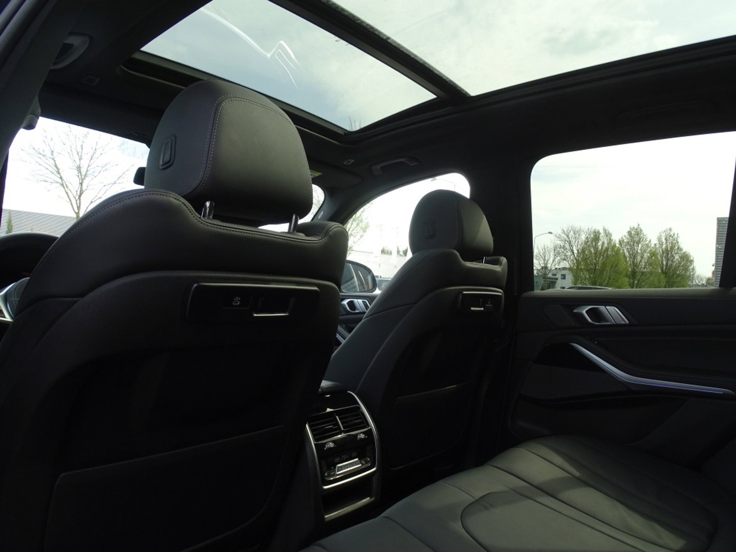 BMW X5 40i 341PK X-Drive / M-Sport / pano / Harman Kardon / Laser