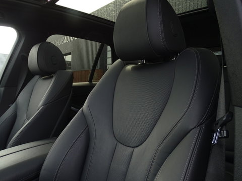 BMW X5 40i 341PK X-Drive / M-Sport / pano / Harman Kardon / Laser