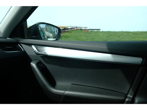 Škoda Octavia Combi 1.0 TSI Greentech Business Edition | NAVI | CRUISE | ALL SEASON BANDEN