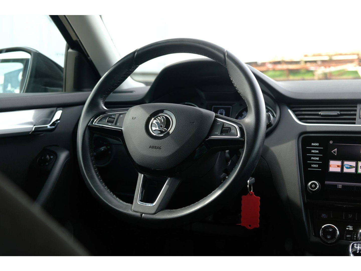 Škoda Octavia Combi 1.0 TSI Greentech Business Edition | NAVI | CRUISE | ALL SEASON BANDEN