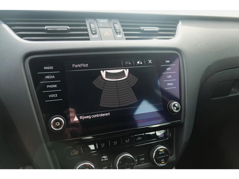 Škoda Octavia Combi 1.0 TSI Greentech Business Edition | NAVI | CRUISE | ALL SEASON BANDEN