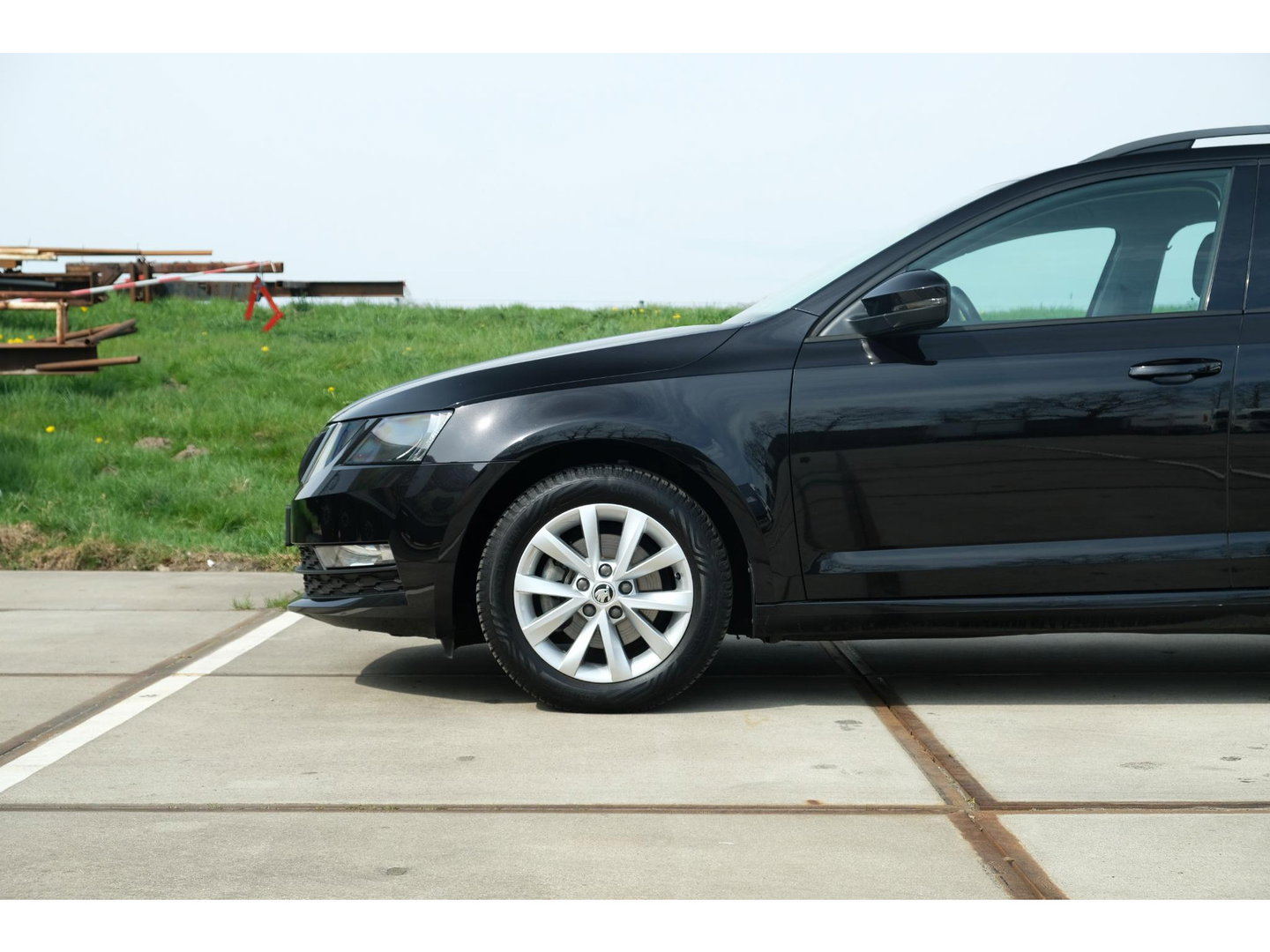 Škoda Octavia Combi 1.0 TSI Greentech Business Edition | NAVI | CRUISE | ALL SEASON BANDEN