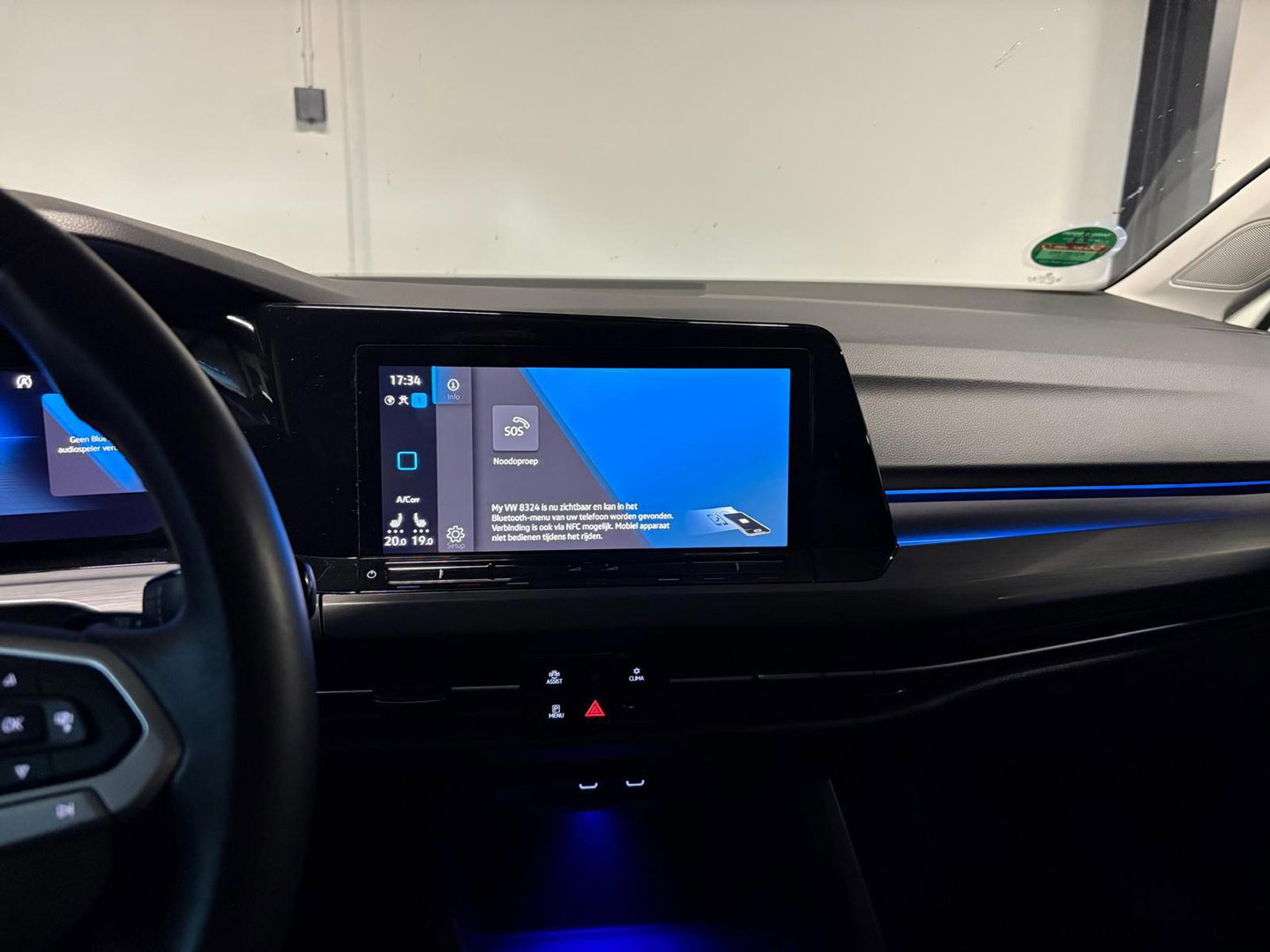 Volkswagen Golf 1.5 eTSI Style PANO HUD KEYLESS