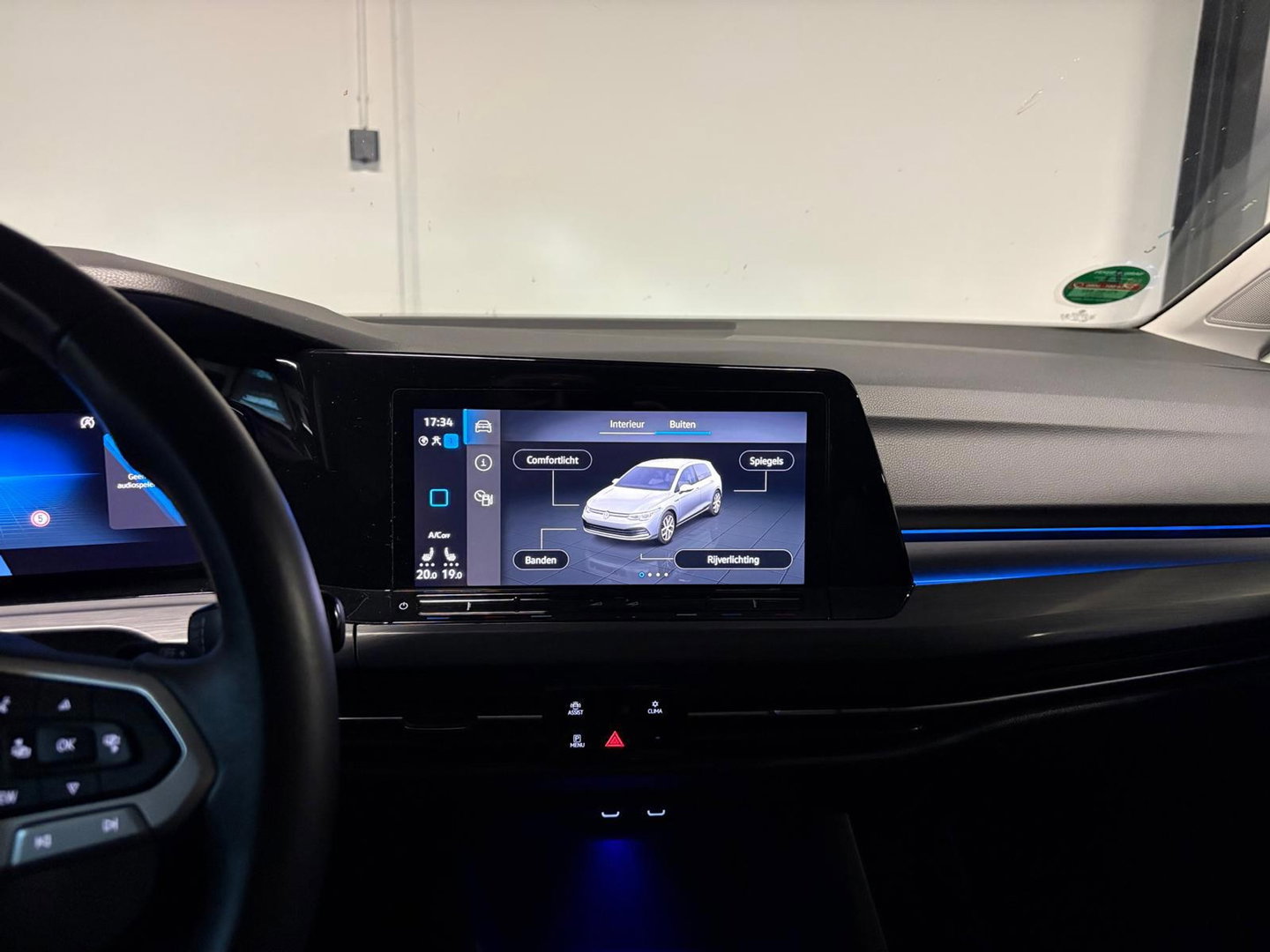 Volkswagen Golf 1.5 eTSI Style PANO HUD KEYLESS