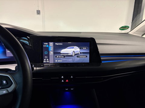 Volkswagen Golf 1.5 eTSI Style PANO HUD KEYLESS