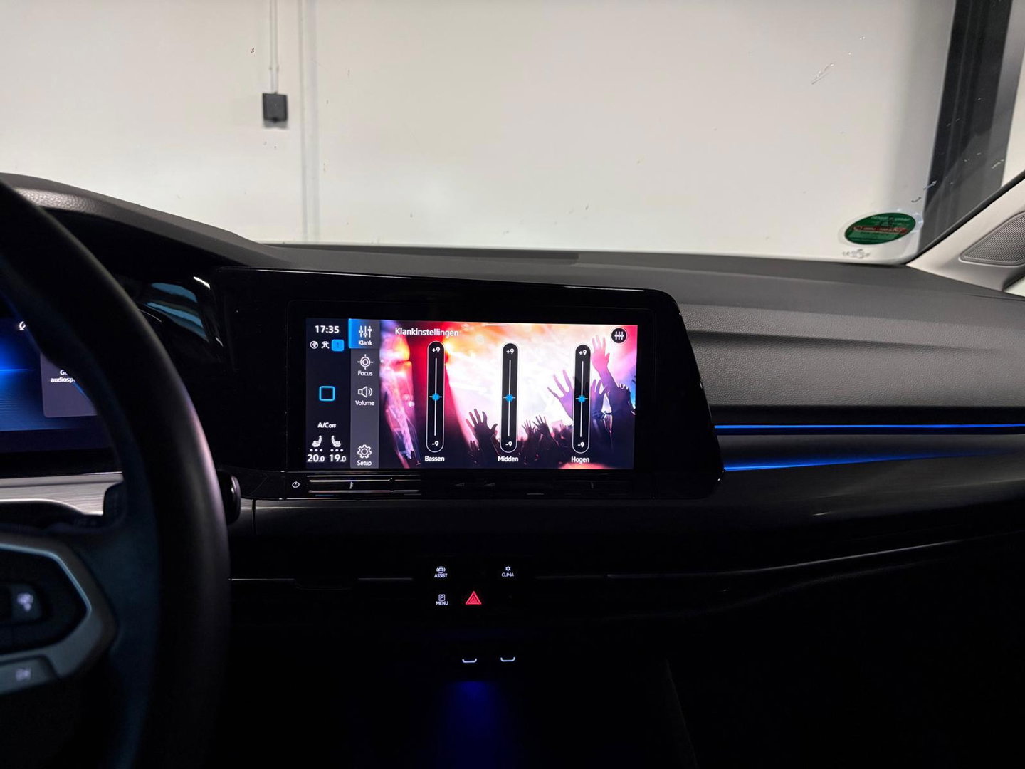 Volkswagen Golf 1.5 eTSI Style PANO HUD KEYLESS