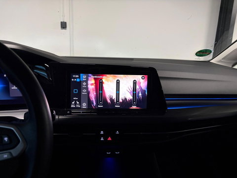 Volkswagen Golf 1.5 eTSI Style PANO HUD KEYLESS