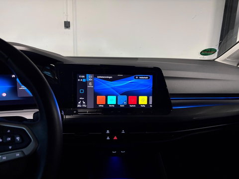 Volkswagen Golf 1.5 eTSI Style PANO HUD KEYLESS