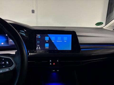 Volkswagen Golf 1.5 eTSI Style PANO HUD KEYLESS