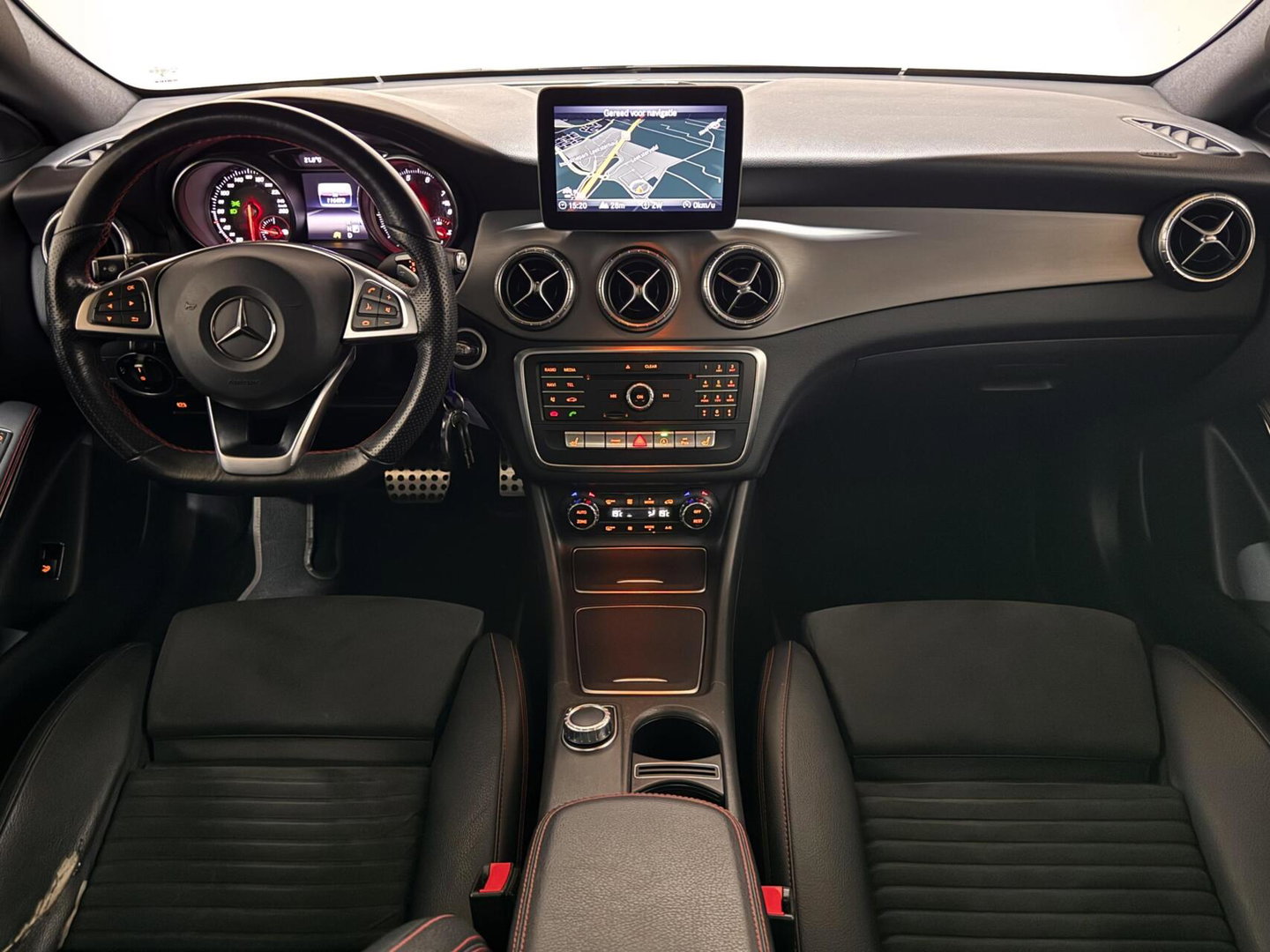 Mercedes-Benz CLA AMG Pano Sfeer Navi Cruise Trekh.