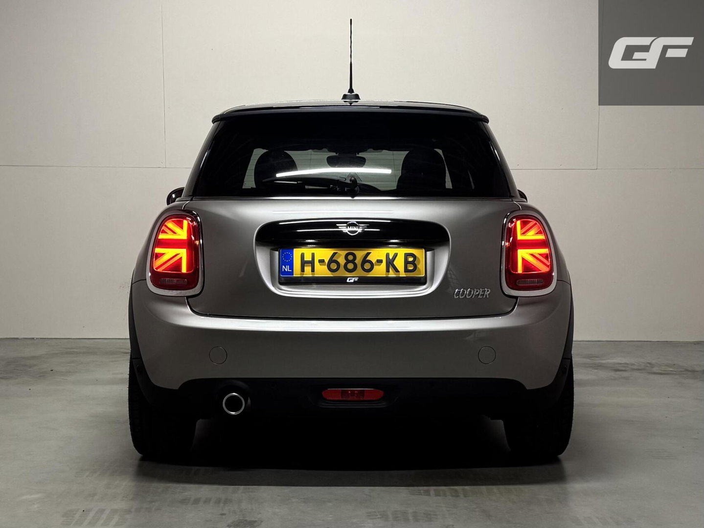 MINI Cooper Mini 1.5 60 Years Edition Pano HUD H/K Leer