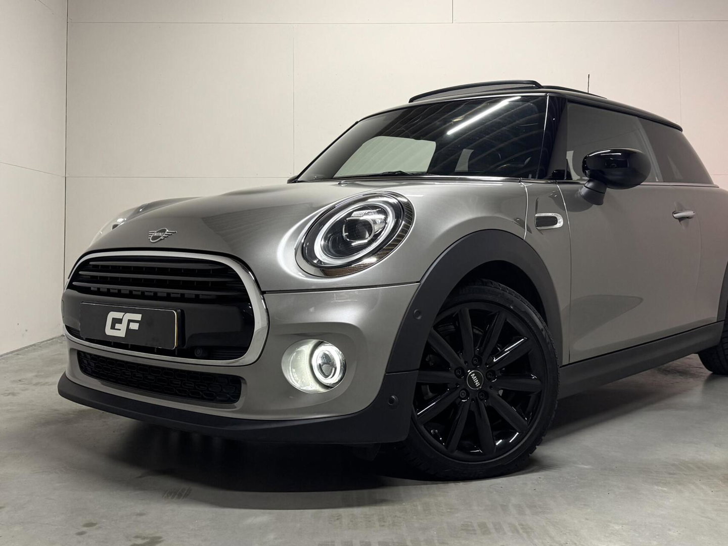 MINI Cooper Mini 1.5 60 Years Edition Pano HUD H/K Leer