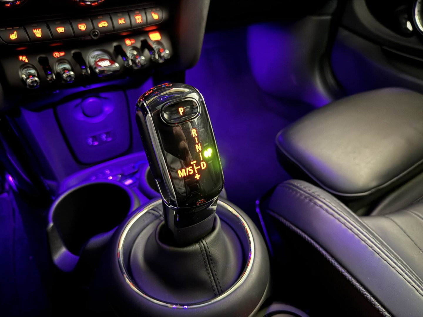 MINI Cooper Mini 1.5 60 Years Edition Pano HUD H/K Leer