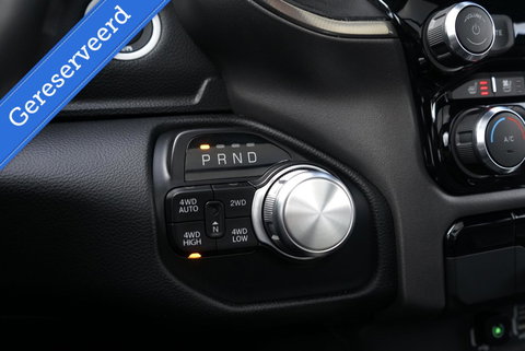 Dodge Ram Pick-Up 1500 4X4 5.7 V8 4x4 Crew Cab 5'7 Sport