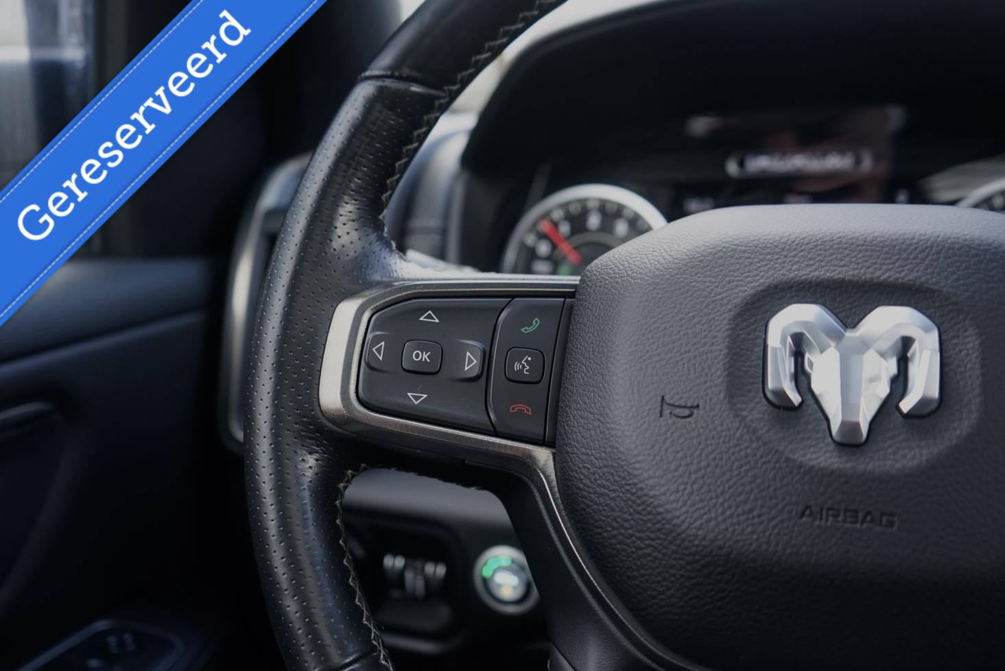 Dodge Ram Pick-Up 1500 4X4 5.7 V8 4x4 Crew Cab 5'7 Sport