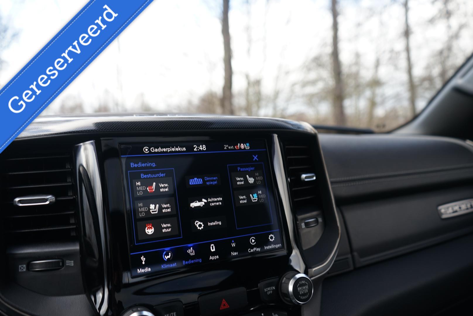 Dodge Ram Pick-Up 1500 4X4 5.7 V8 4x4 Crew Cab 5'7 Sport