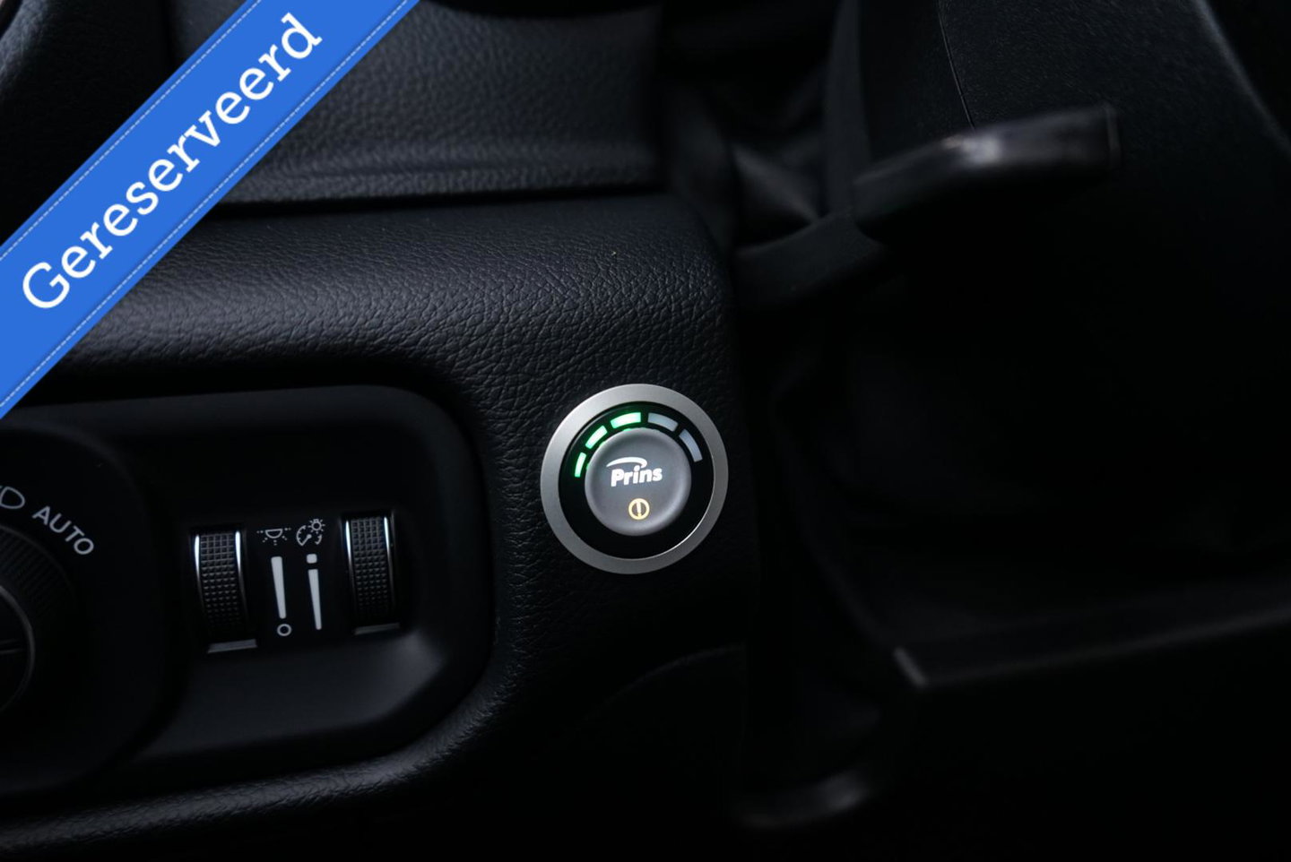 Dodge Ram 1500 4X4 5.7 V8 4x4 Crew Cab 5'7 Sport