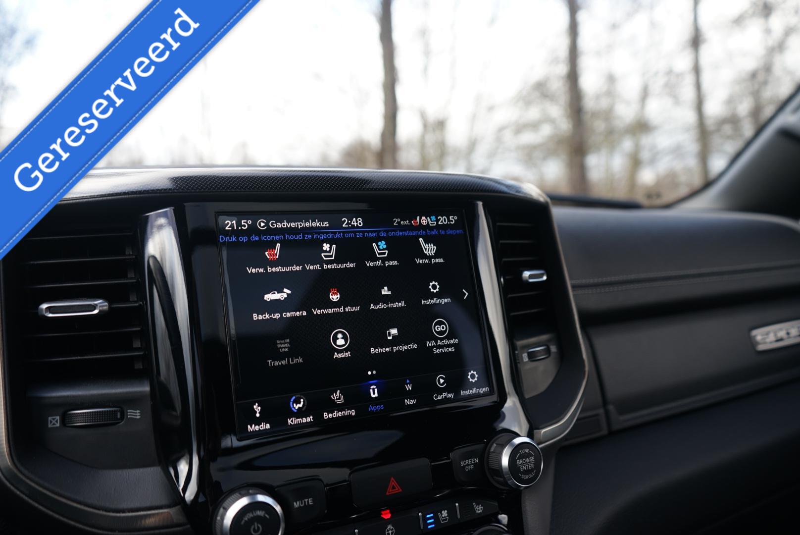 Dodge Ram 1500 4X4 5.7 V8 4x4 Crew Cab 5'7 Sport